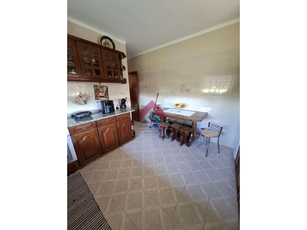 Moradia T3 Isolada na Costa do Valado-17