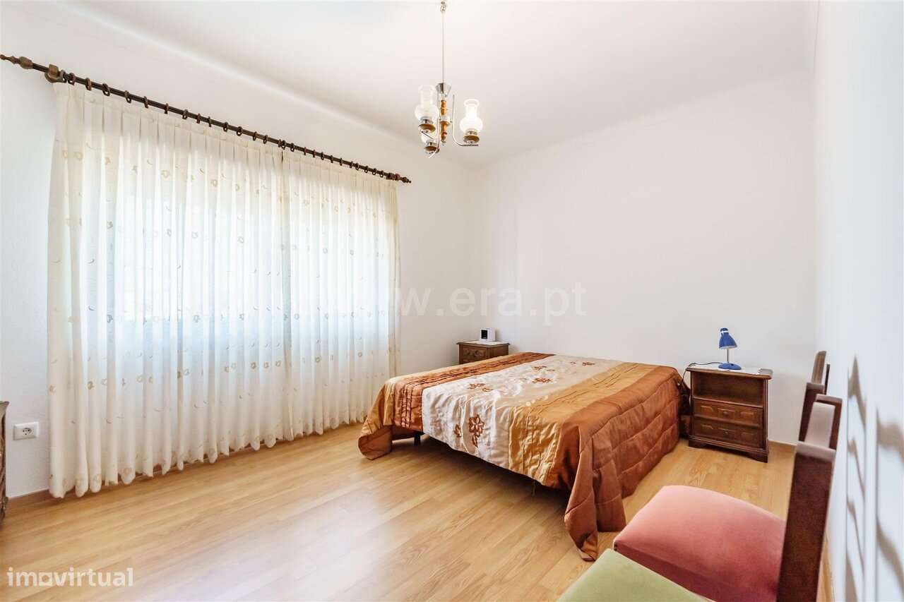 Moradia Isolada T5 / Covilhã, Teixoso-12