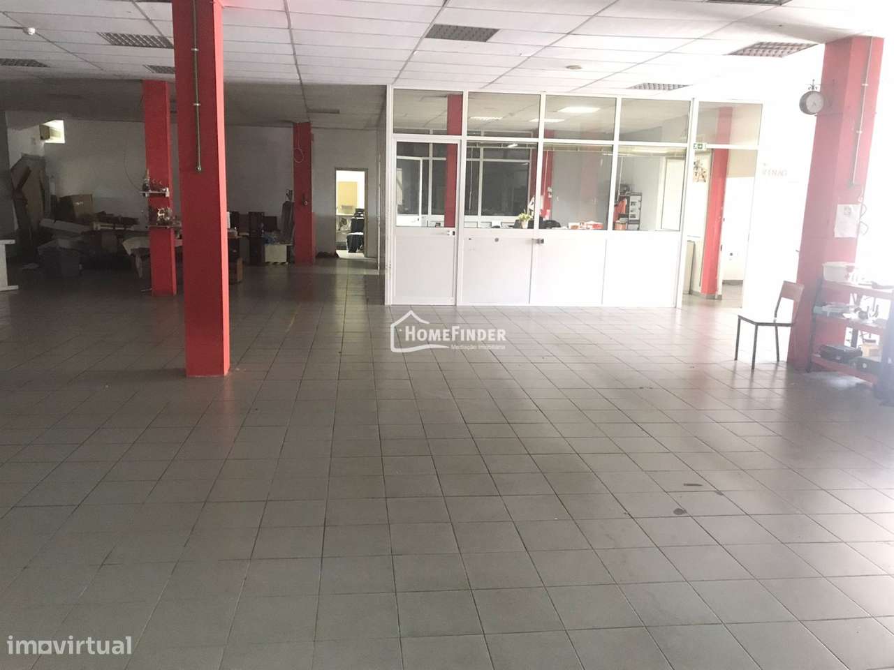 Armazém para Venda em Famalicão - Localização Privilegiada e Acess - Grande imagem: 3/13