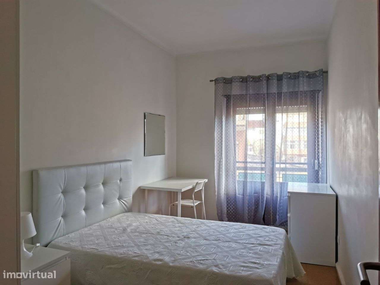 Quarto centro de Mem-Martins - Grande imagem: 2/8