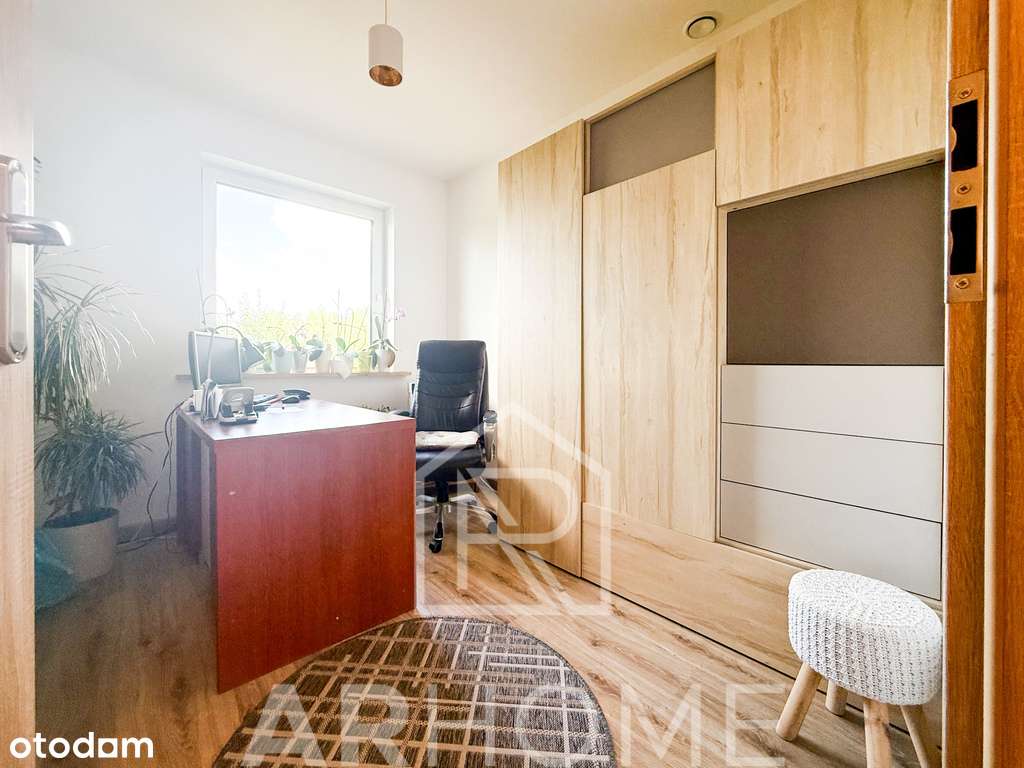 Dom wolnostojący z 2023 roku z piękną działką!-9