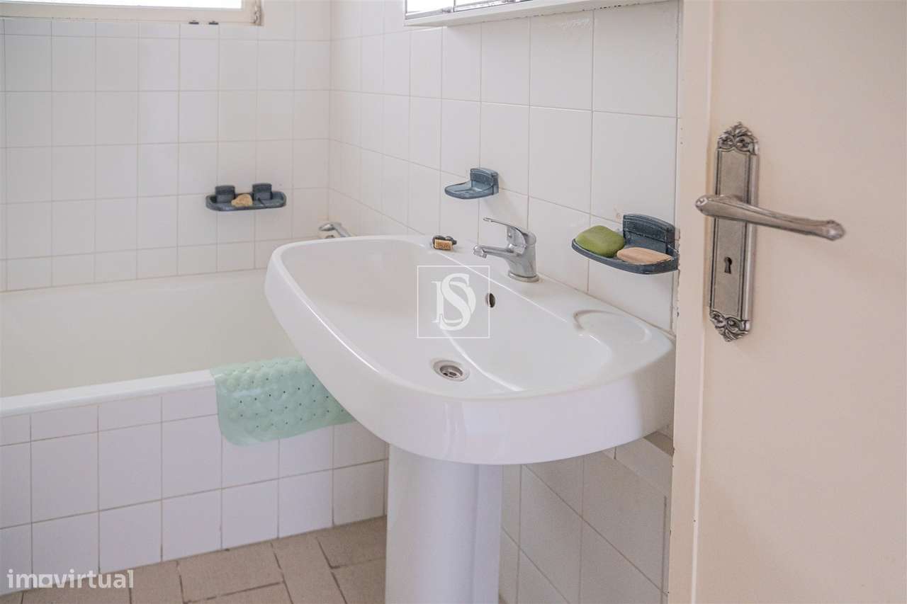 Apartamento T3 na Rua Direita, no coração de Barcelos-11