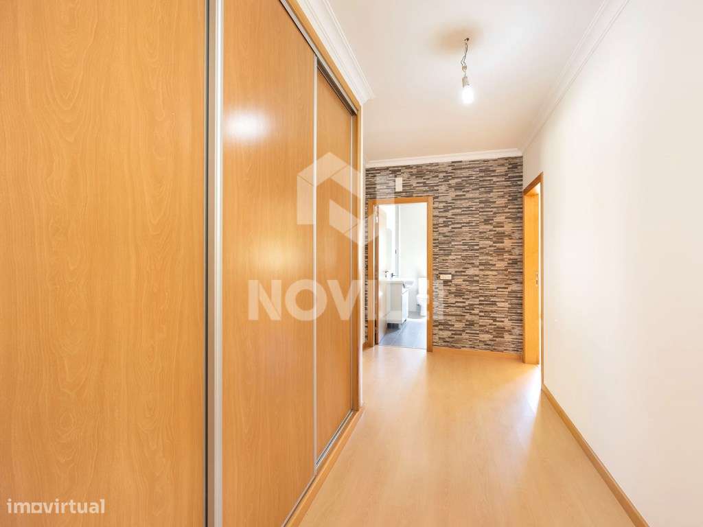 Moradia Isolada Térrea, renovada, 1500m2 de terreno murados-20