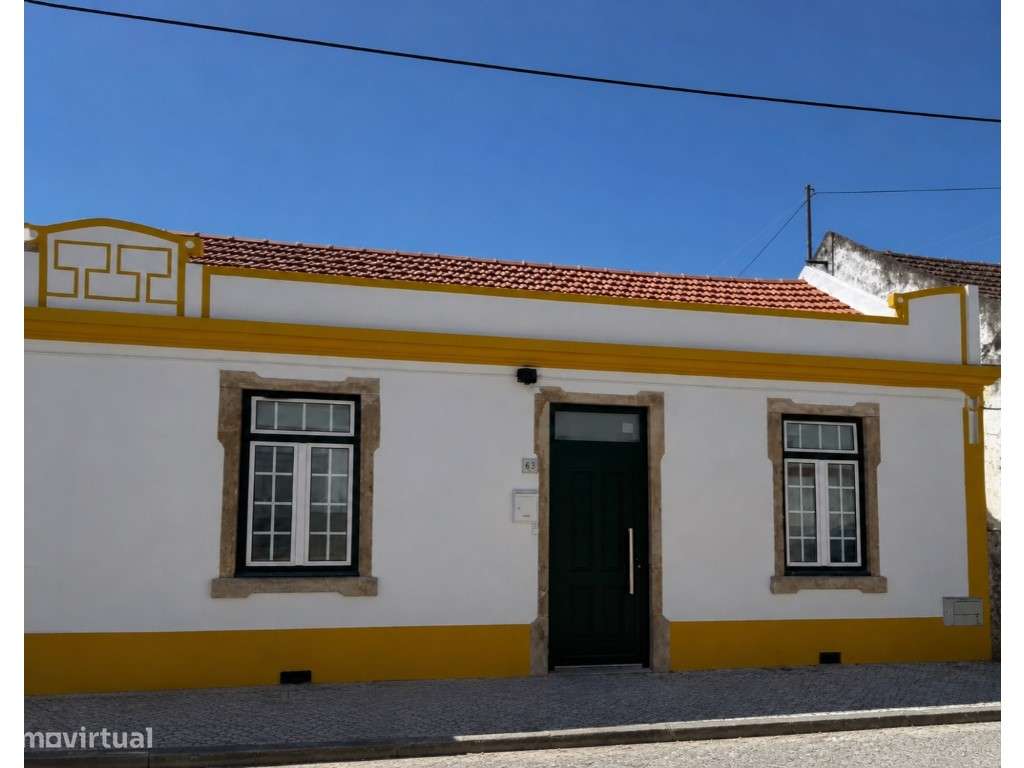 Moradia T2 com Quintal | Vila Nova da Barquinha-14