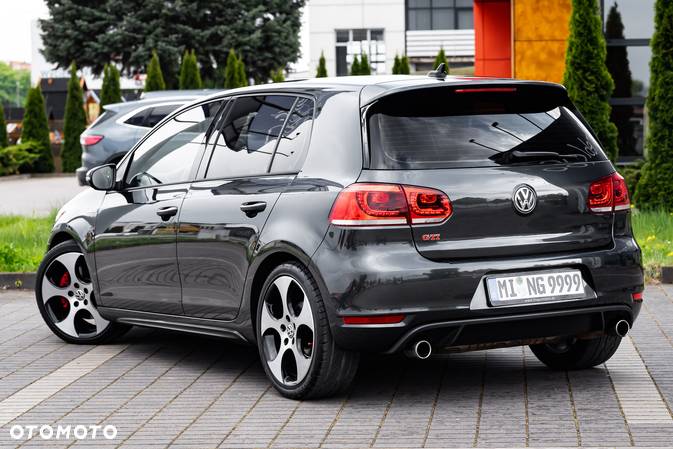 Volkswagen Golf VI 2.0 TSI GTI DSG - 3