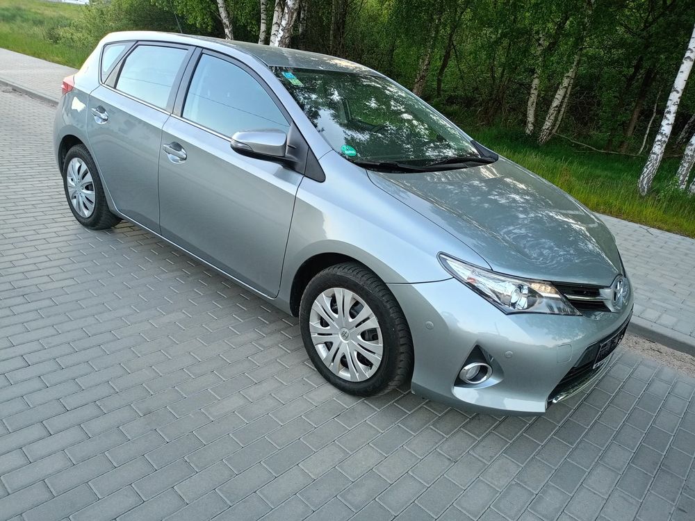 Toyota Auris II 1.6 Edition 2012