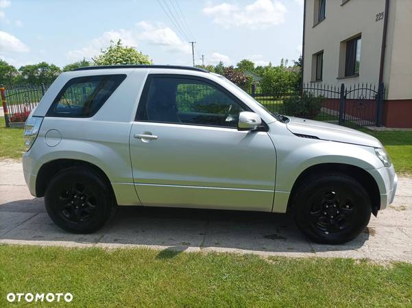 Suzuki Grand Vitara 1.9 DDiS Comfort - 11