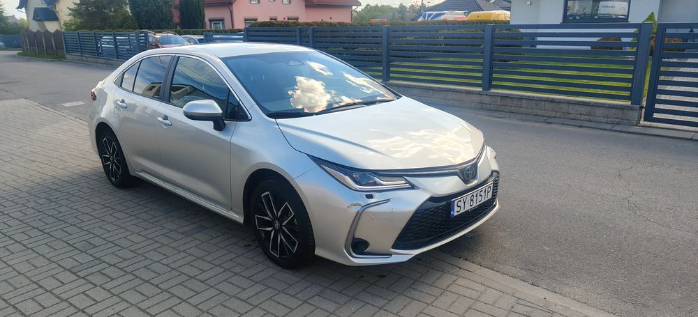 Toyota Corolla Seria E21 1.5 Style 2024