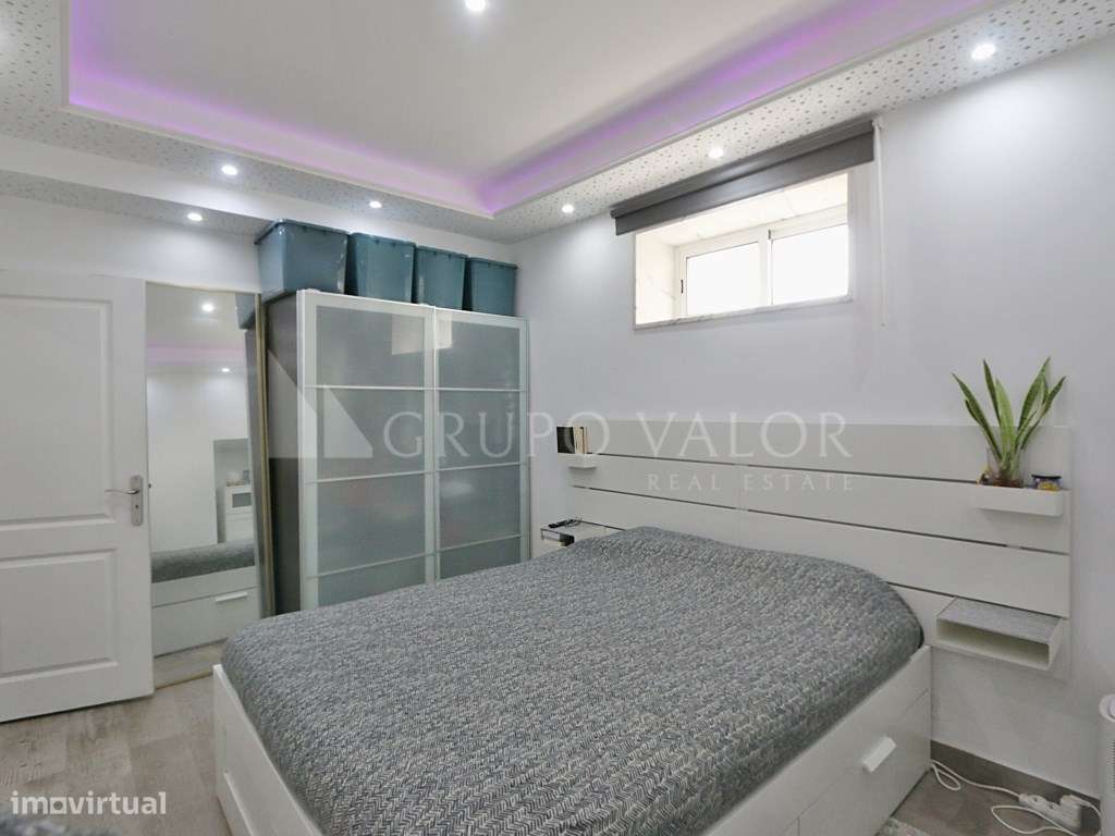 Moradia T1 com logradouro, em Asfamil, Rio de Mouro-11