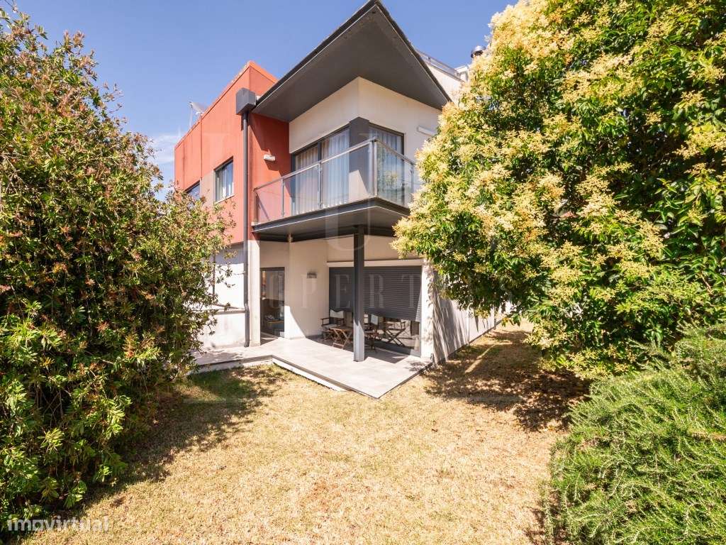 Moradia T4 | Bairro da Liberdade, Coimbra-0