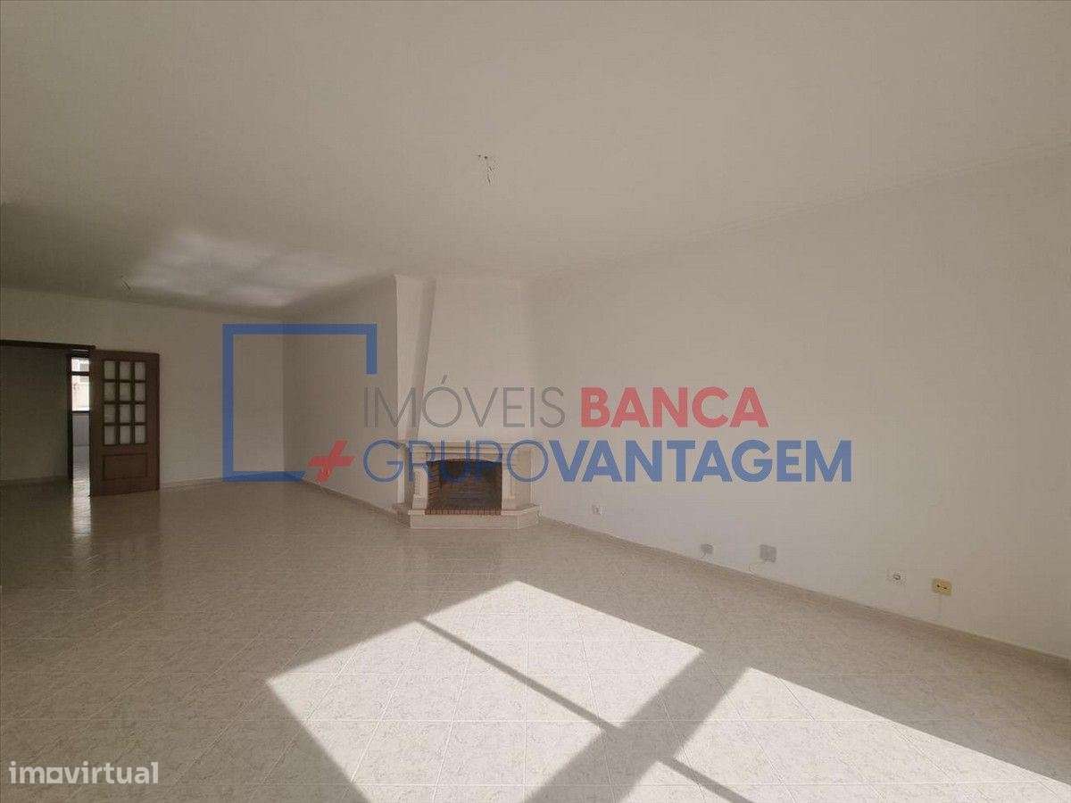 APARTAMENTO T3 SANTARÉM - Grande imagem: 3/11