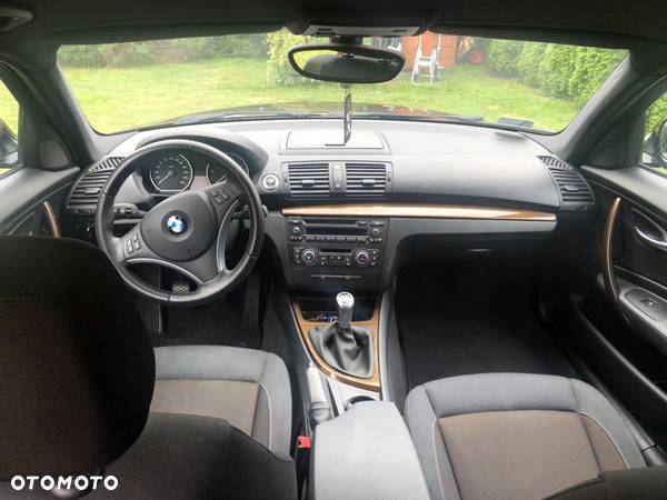 BMW Seria 1 116d - 11