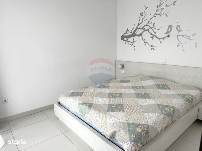 COMISION 0%, De vânzare: 2 apartamente + 4 garsoniere, Europa-3