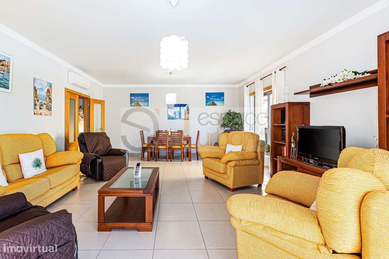 A. Pêra - Luxo - Apartamento T2 C/ Garag. + Piscina-7