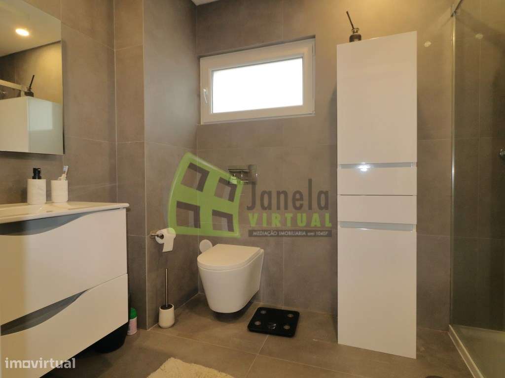 Moradia Geminada T3 com Piscina - Fernão Ferro-12