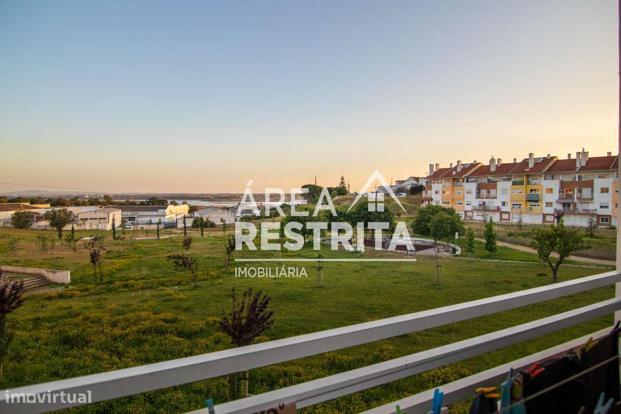 Apartamento T3 num Rc com vista Rio, em Alto do Seixalinho, Barreiro-35
