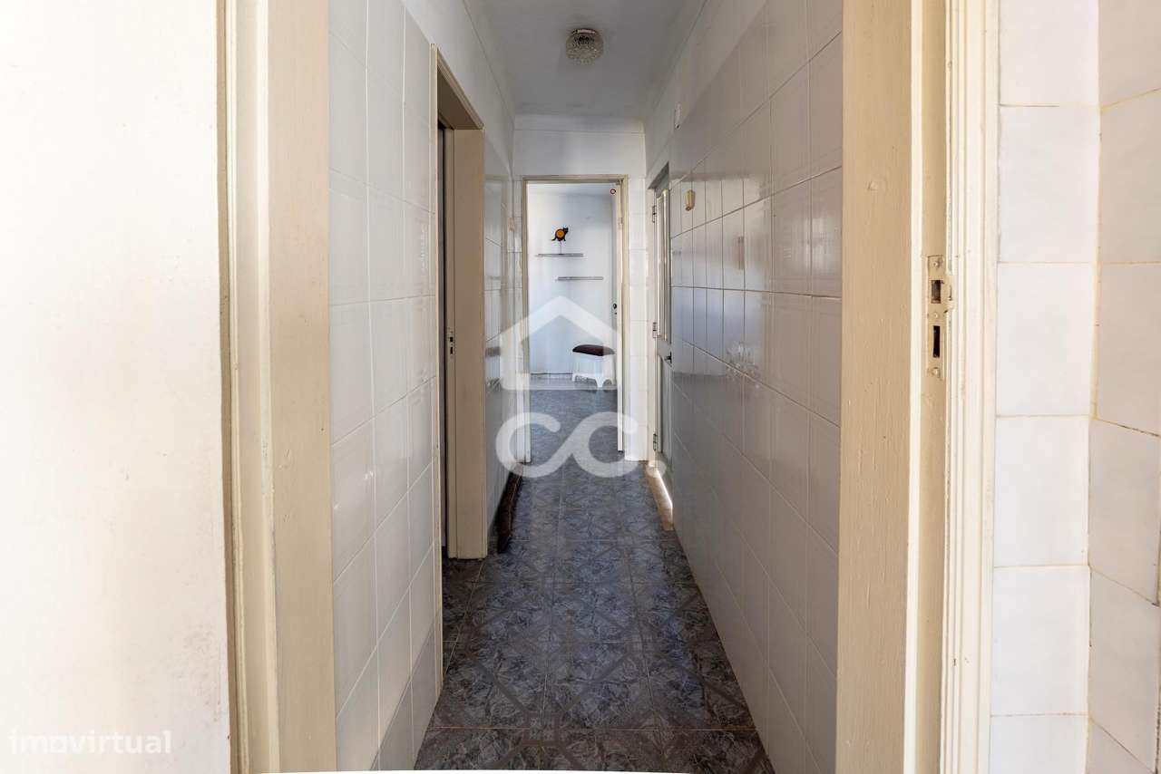 Moradia T2+2 com garagem e vista Serra de Montejunto em Murteira, Cada-22