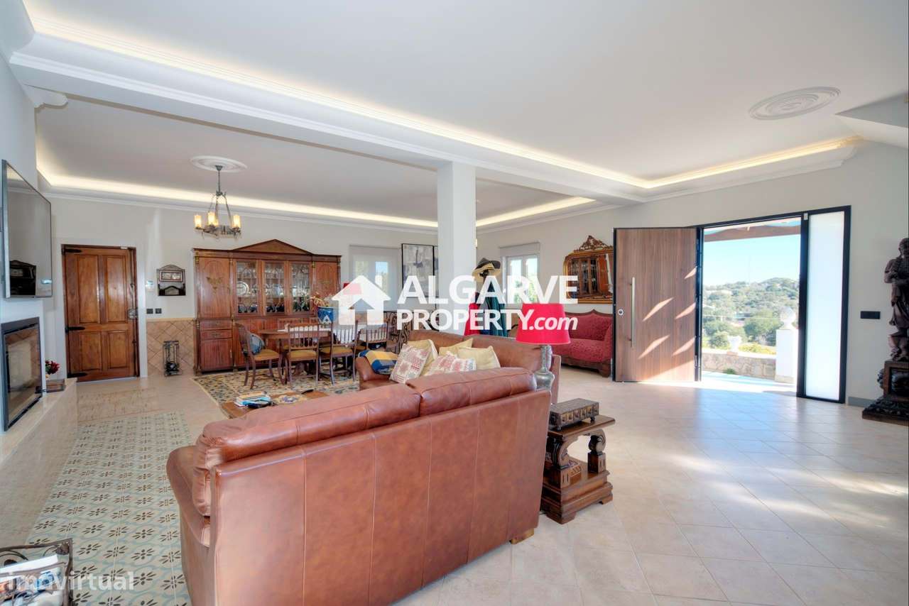 Excelente moradia V5 com vista panorâmica nos arredores de Loulé, Alga - Grande imagem: 2/50