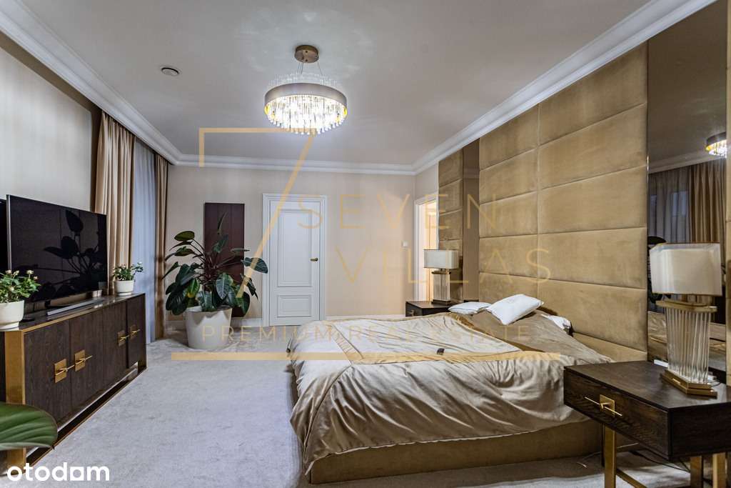 Luksusowy dom z imponującą przestrzenią-11