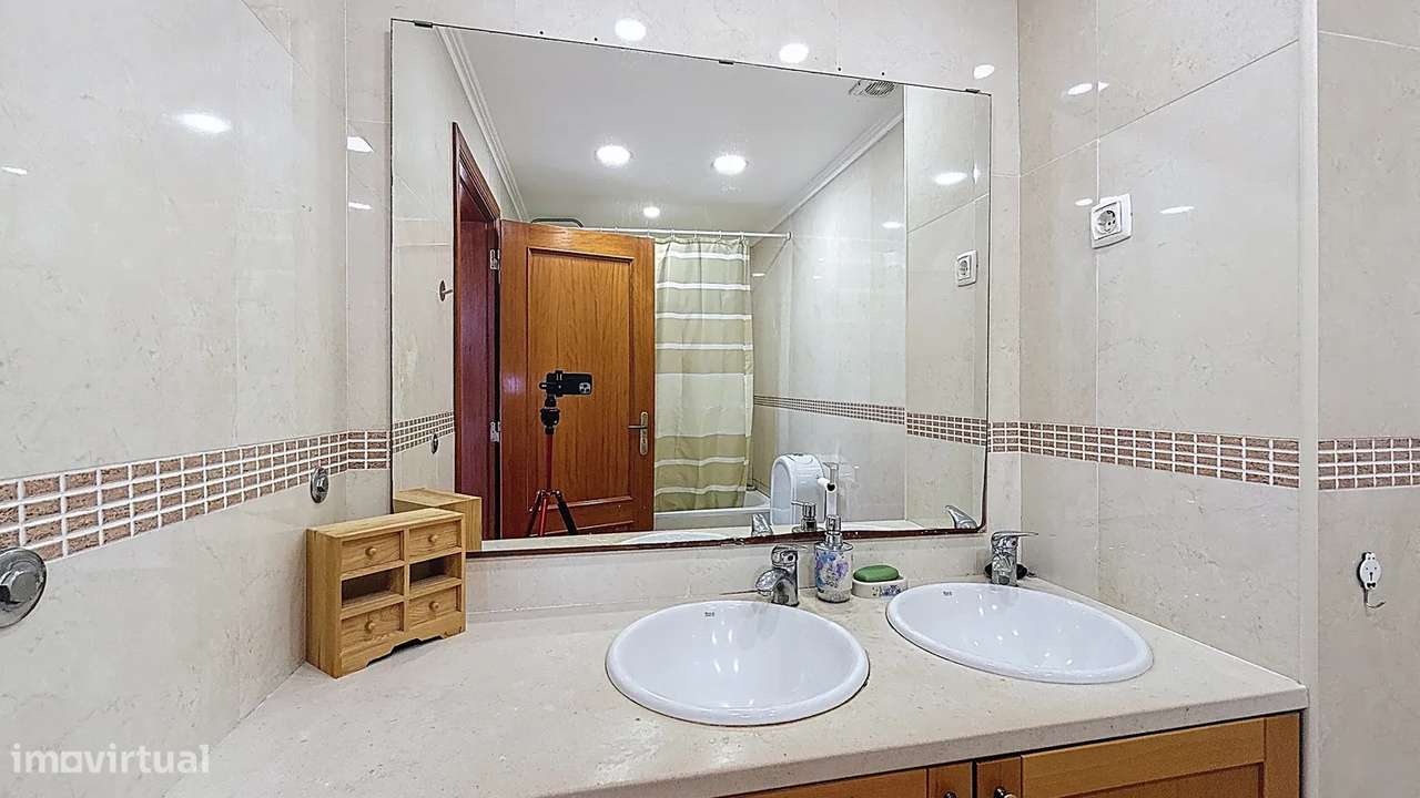 Moradia Familiar Soalheira em Excelente Localização – Bacelos de Gaio-15
