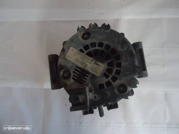 Alternador Mercedes GLK 220 de 2012 - 5