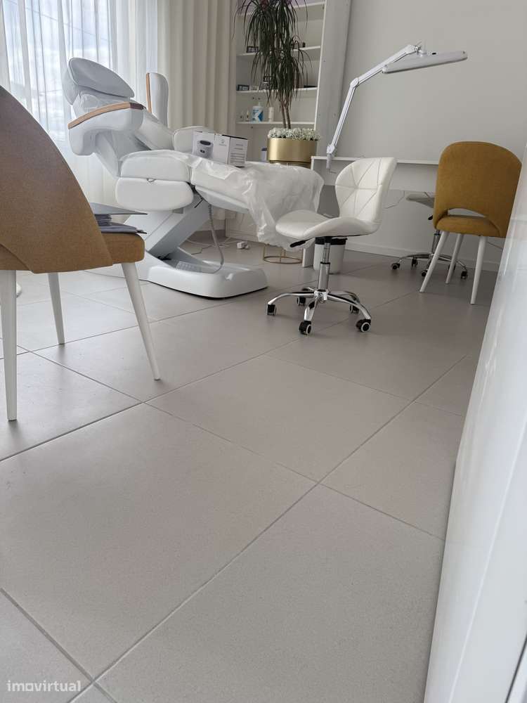 Imóvel Comercial de 62m² para Arrendar - Grande imagem: 4/6