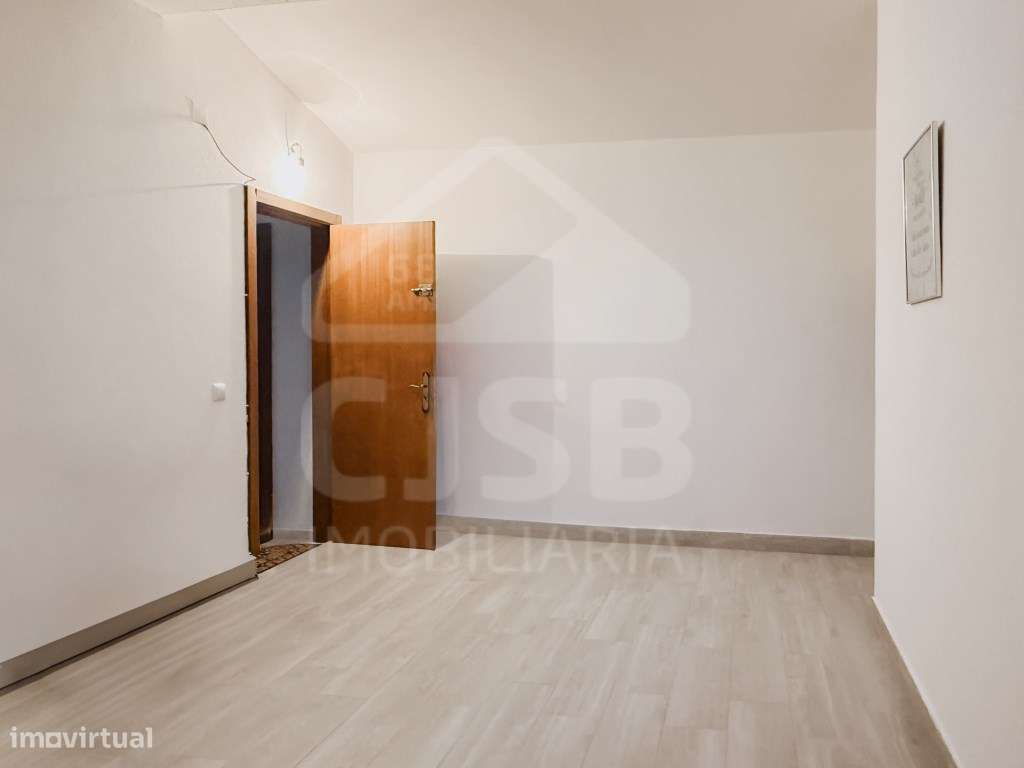Apartamento T3 em Benavente - Excelente estado-24