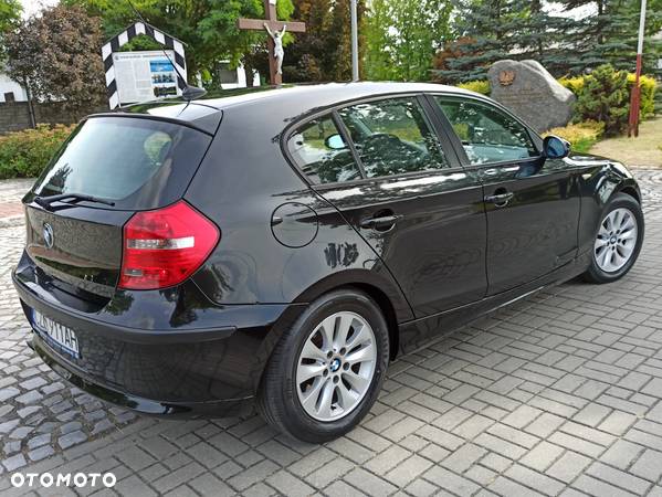 BMW Seria 1 120d - 4