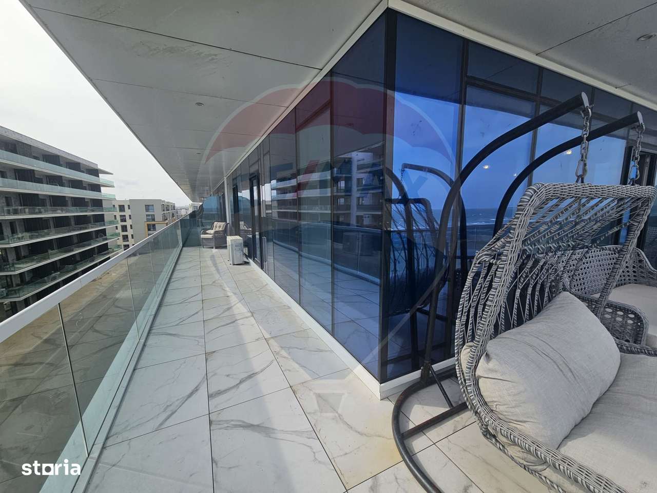 Apartament 3 camere cu terasa 50mp frontala spre mare în Mamaia Nord-13