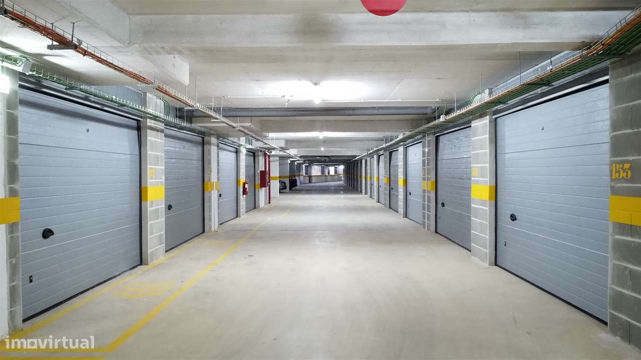 Imóvel VH147PTM - Garagem - Faro, Portimão, Portimão - €290,00 - Grande imagem: 3/15