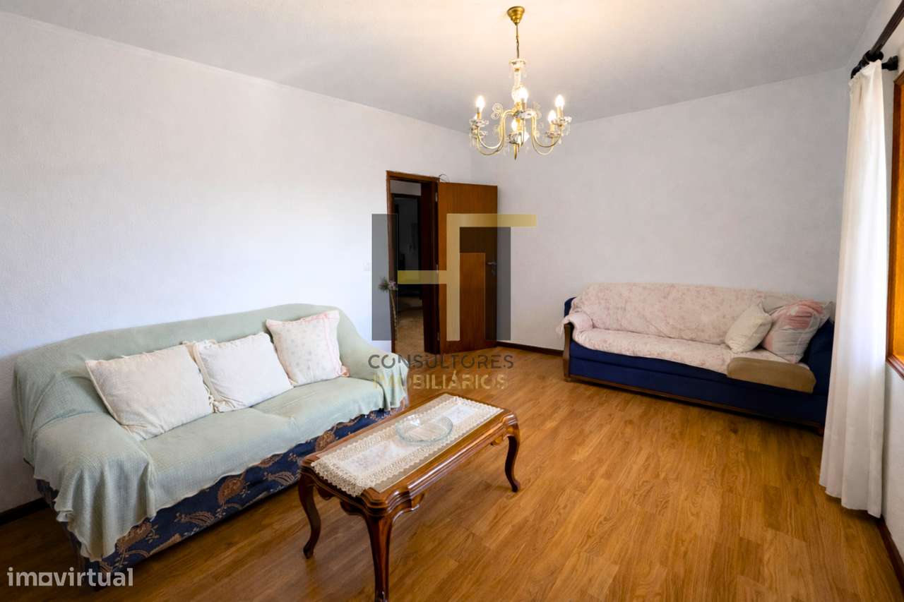 Andar-Moradia T2 | R/C | Entradas independentes | Terreno privativo 98 - Grande imagem: 5/22