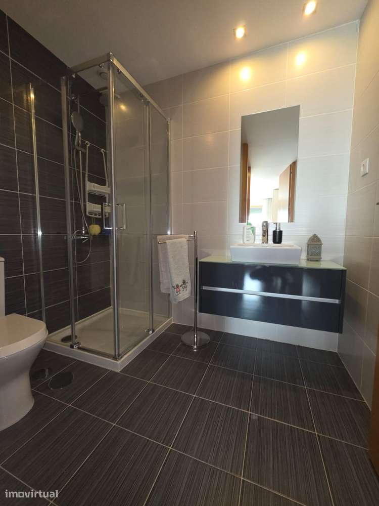 Excelente T2 com terraço nos Passionistas, Santa Maria da Feira-27