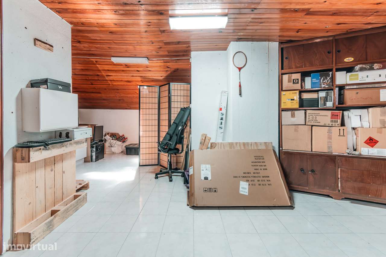 Espaçoso apartamento T3 em Mem Martins-27