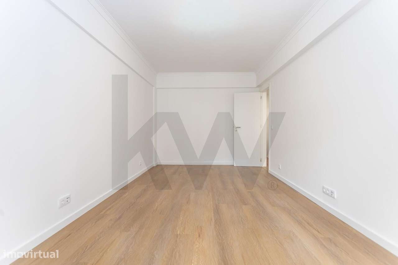 Apartamento T3, Amora, Seixal-11