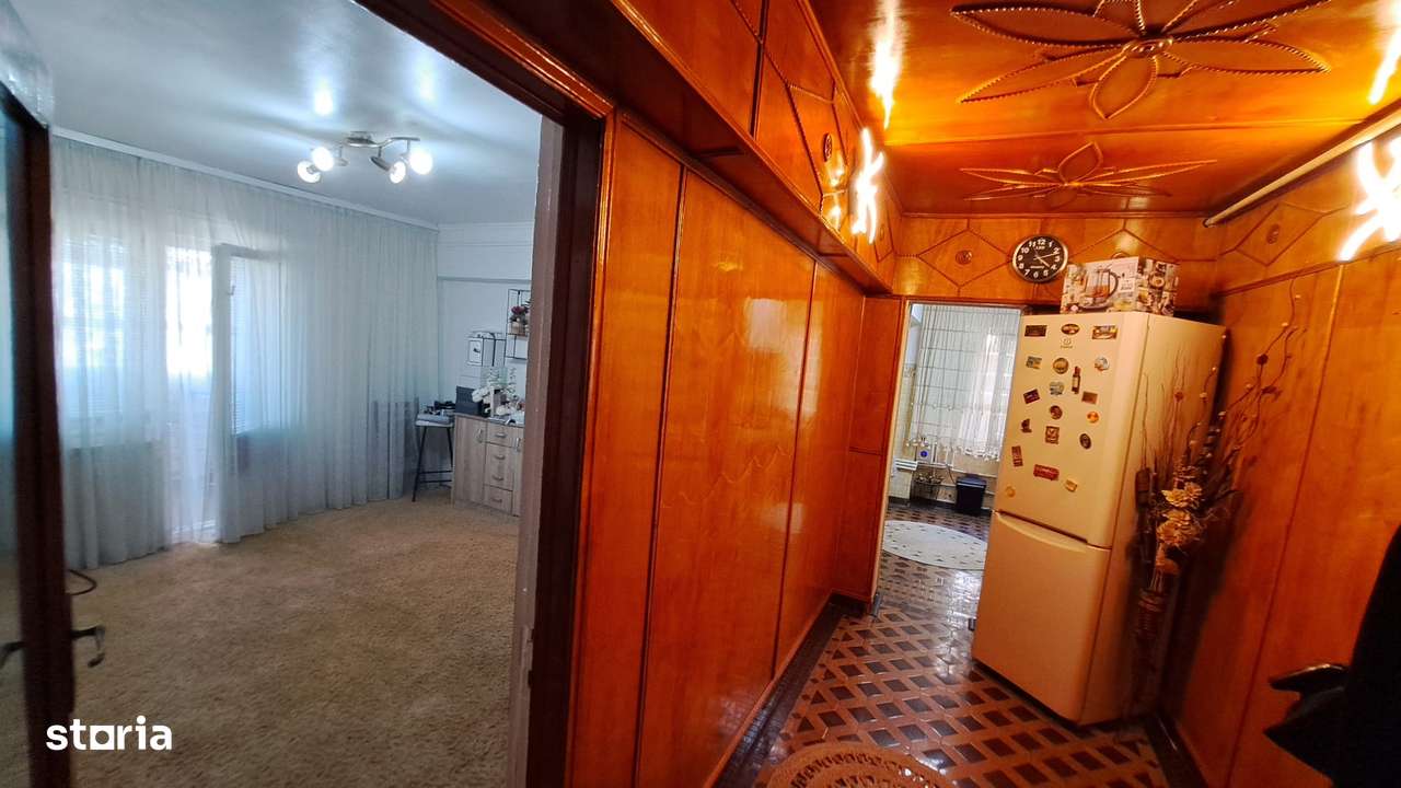 Piata Km4-5,  3 camere, mobilat, utilat, centrala gaze, loc de parcare-14