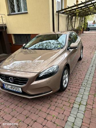 Volvo V40 T3 Momentum - 5