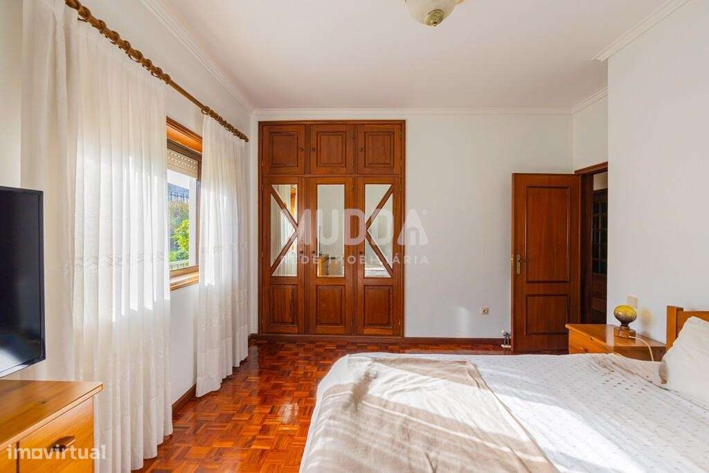 Moradia T4+ com Jardim e Pomar em Escapães, Santa Maria da Feira-17