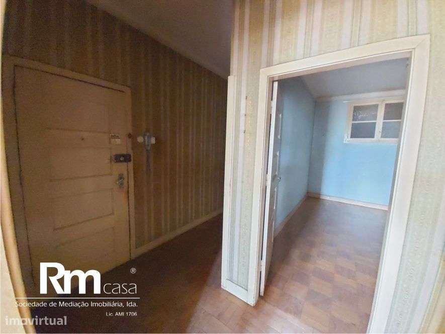 excelente prédio na Av. Emidio Navarro, junto ao Parque da Cidade-23