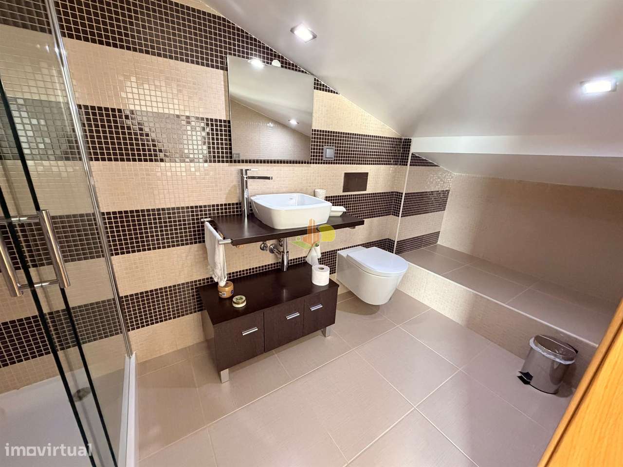 Moradia Semi Nova na Cidade!-39