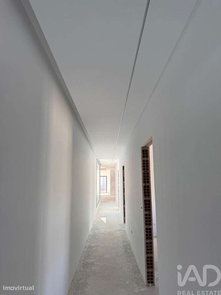 Casa T4 em Fernão Ferro de 220,00 m2 - Grande imagem: 5/23