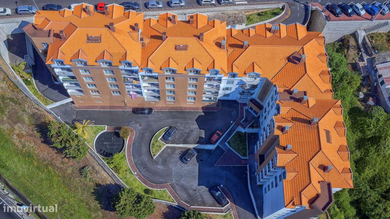 Vista Mar Soberba: Apartamento T2 no Último Andar – Caniço, Madeira-19