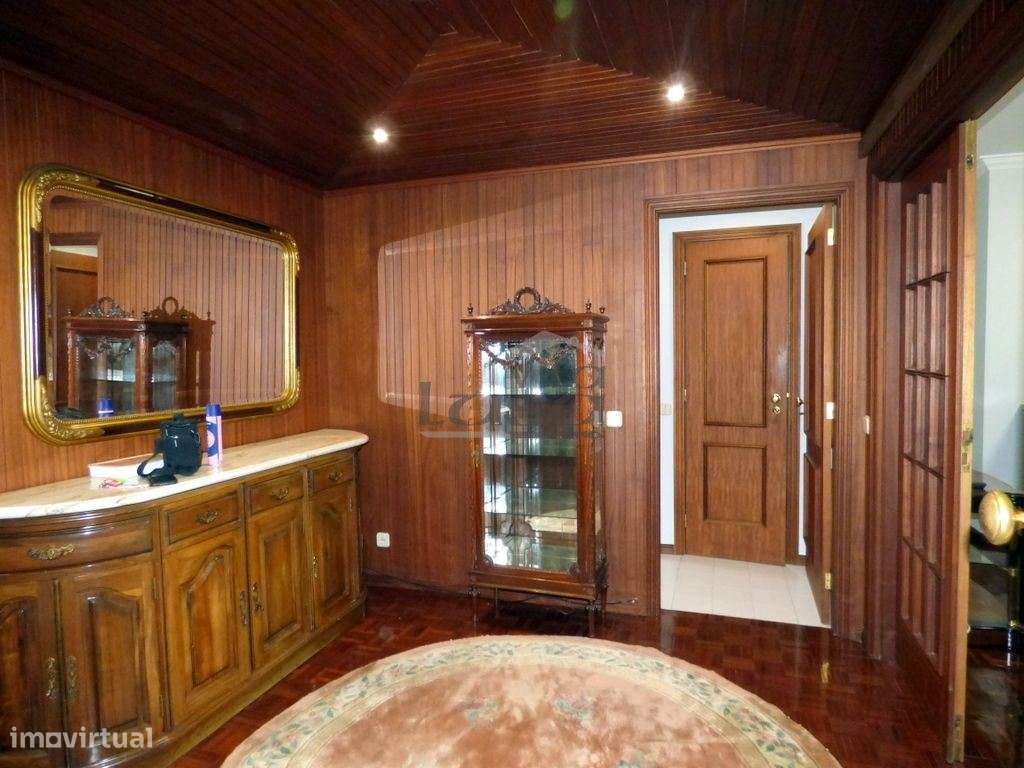 T3 Pedrouços Mobilado cozinha equipada garagem para 2 carros e arrumo - Grande imagem: 5/29