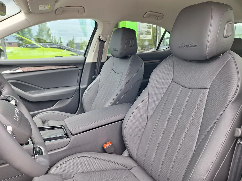 Škoda Superb Combi L&K 2,0 TSI 195 kW 7-biegowa DSG 4x4