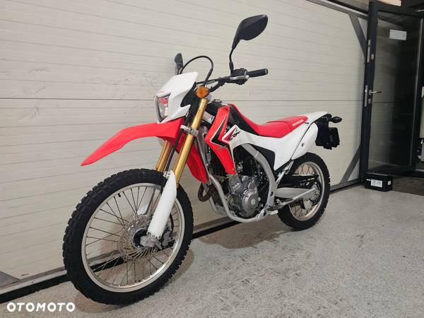 Honda CRF - 2