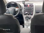 Toyota Auris 1.4 D-4D Terra EU5 - 11