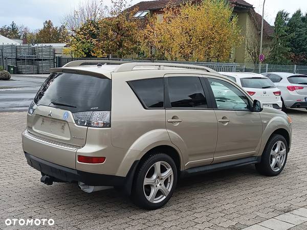 Mitsubishi Outlander 2.4 4WD CVT Intense - 5