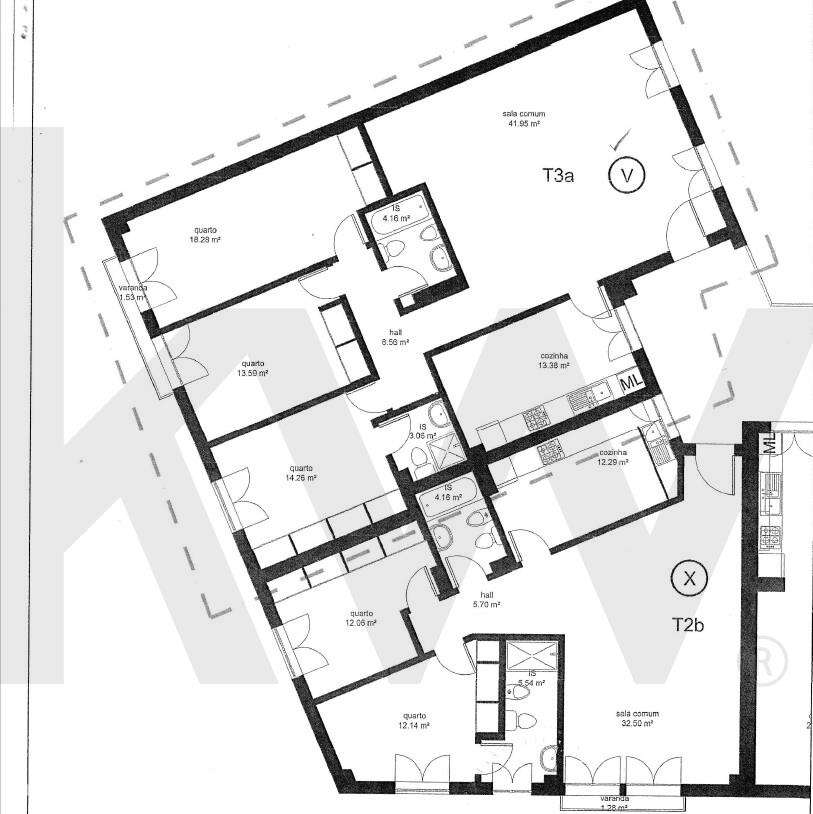 Apartamento T3 único com 3 lugares de estacionamento - VRSA-35