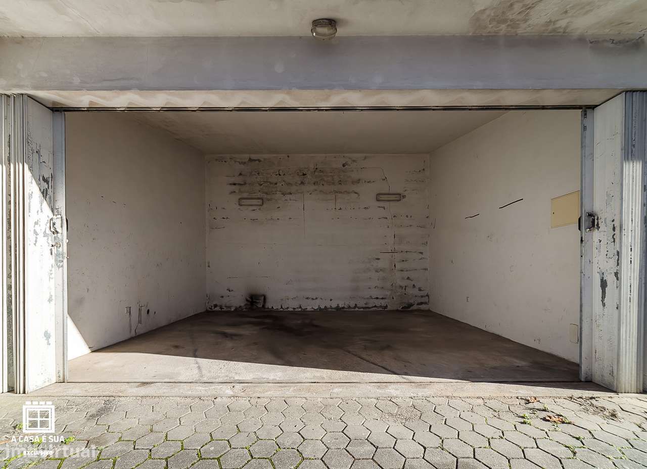 Garagem fechada para 2 viaturas em Gião, S. M. Feira - Exclusivo - Grande imagem: 2/15