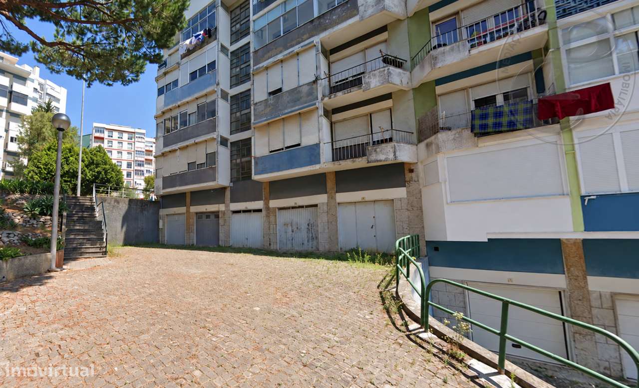 Garagem em box para o exterior-0