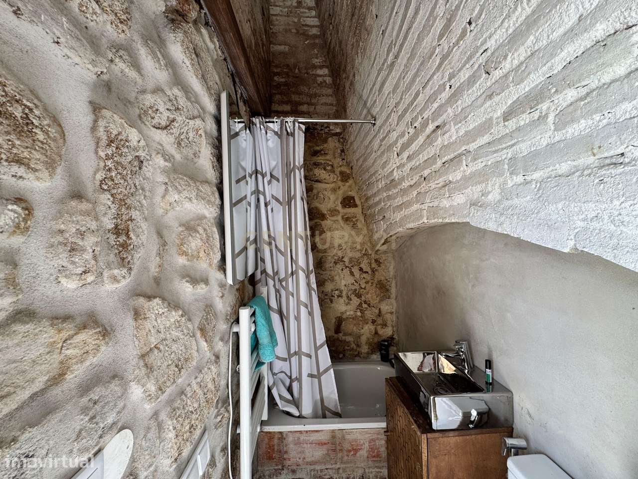 Moradia Térrea com Terreno de 950 m² a Apenas 8 km de Évora-8